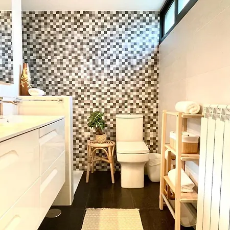 Luminoso Duplex Con Jardin Relax En Familia Holiday home Vigo