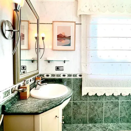 Ultimo Minuto - Ideal Relax - Jardin - Free Parking - Wifi Ferienhaus *