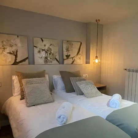 Luminoso Duplex Con Jardin Relax En Familia Holiday home