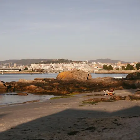 Holiday home Luminoso Duplex Con Jardin Relax En Familia Vigo
